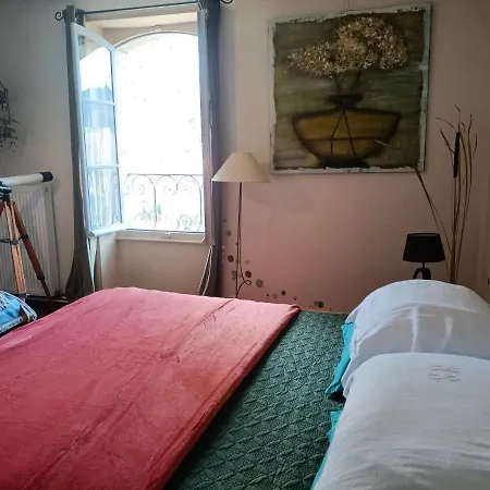 Bed & Breakfast Chateau D'arfeuilles Et Tables D'hotes *