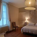 Chateau D'arfeuilles Et Tables D'hotes Bed & Breakfast Arfeuilles