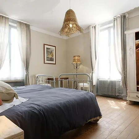 Bed & Breakfast Chateau D'arfeuilles Et Tables D'hotes