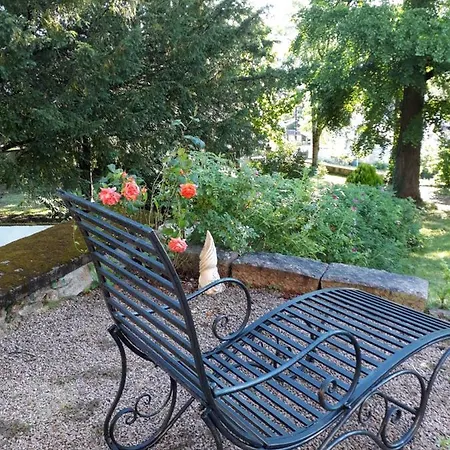 Chateau D'arfeuilles Et Tables D'hotes * Arfeuilles