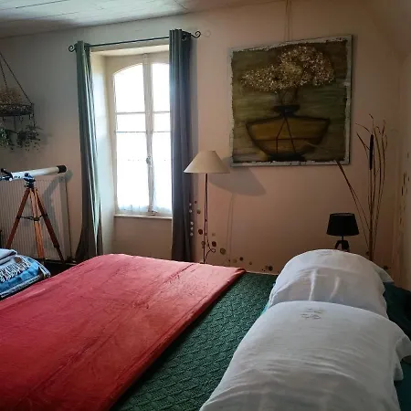 Couette-café Château D'arfeuilles Et Tables D'hôtes Arfeuilles