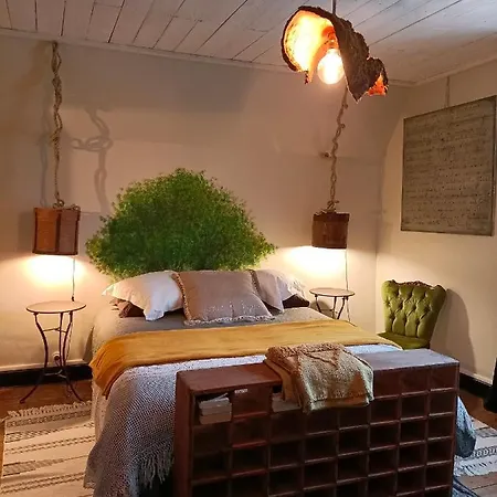 Bed & Breakfast Chateau D'arfeuilles Et Tables D'hotes