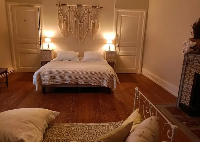 Chateau D'arfeuilles Et Tables D'hotes *