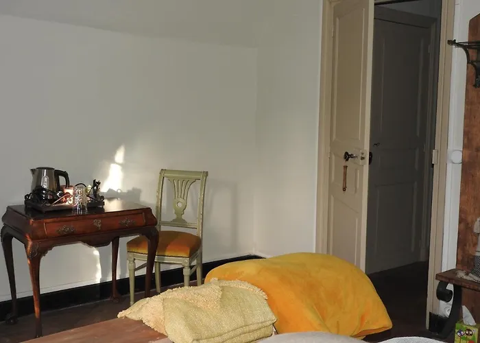 Bed & Breakfast Chateau D'arfeuilles Et Tables D'hotes