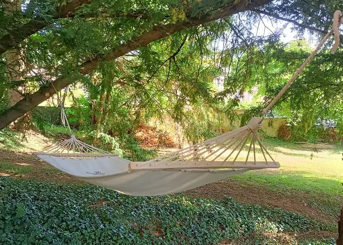 Chateau D'arfeuilles Et Tables D'hotes Bed & Breakfast *