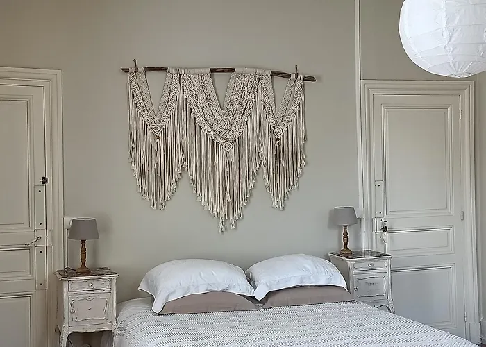 Chateau D'arfeuilles Et Tables D'hotes